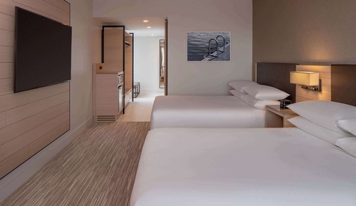 Room, 2 Queen Beds, Corner