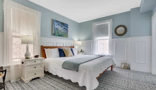 Deluxe Suite, Multiple Beds, Non Smoking, Private Bathroom