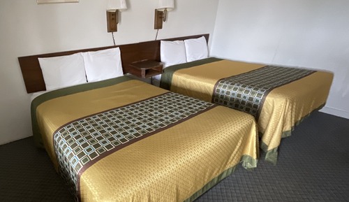 Superior 2 queen beds room