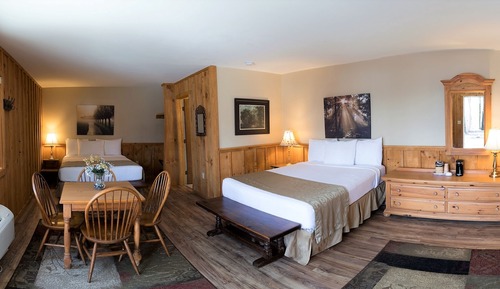 Cabin, 2 Queen Beds, Non Smoking