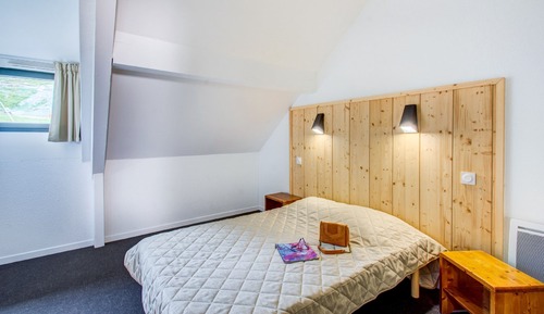 4 rooms 8 pax