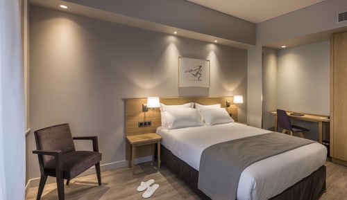 Junior Suite, 1 Queen Bed with Sofa bed