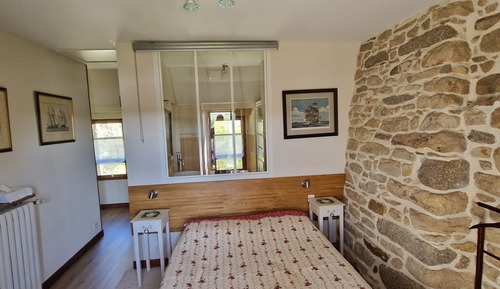 Double Room (Pere Pierron)