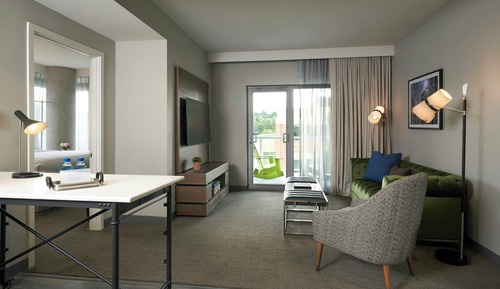Archer's Den Mobility- and Hearing-Accessible Suite With Balcony and Roll-in Shower