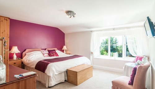 Double or Twin Room, Shared Bathroom