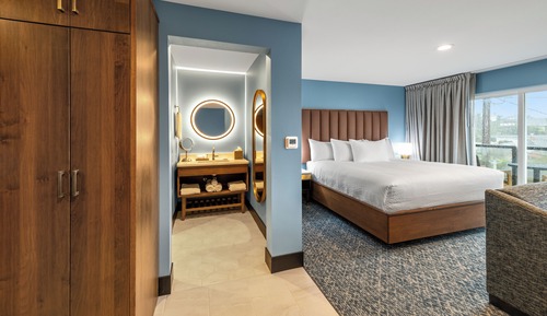 Deluxe King Studio with SW Corner View