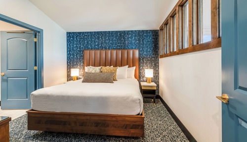 Superior 2 Bedroom King - Founder's Suite