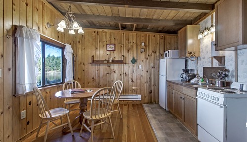 Classic Cabin, 2 Bedrooms, Non Smoking, Beach View