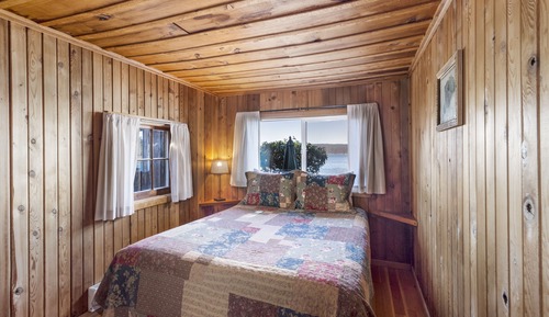 Traditional Cabin, 1 Bedroom, Non Smoking, Beach View (No Pets)