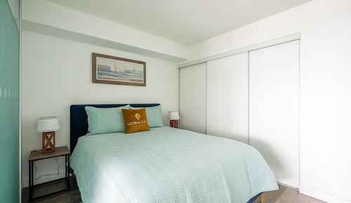 Superior Apartment, 2 Bedrooms, Lake View