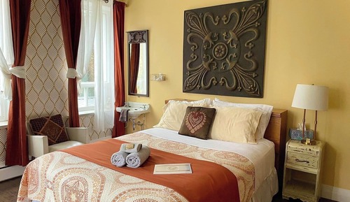 Classic Single Room