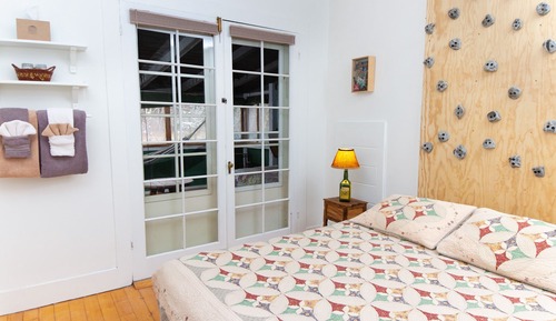 Standard Room, 1 Queen Bed, Non Smoking (Boreas)