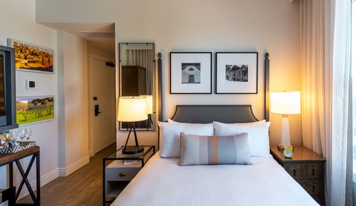 Deluxe Room, 1 Queen Bed