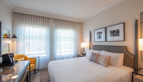 Deluxe Room, 1 King Bed