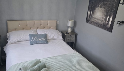 Deluxe Double Room, 1 Double Bed, Non Smoking, Garden View (Ensuite Shower Room)