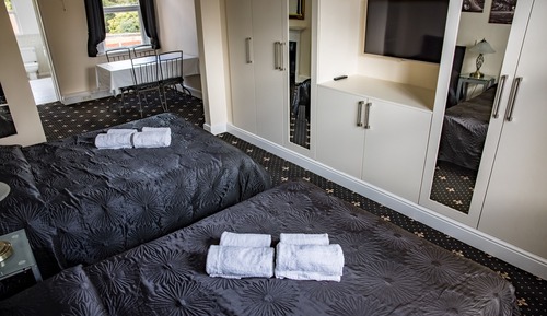 Executive Family Room