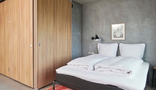 Superior Studio, 1 Queen Bed