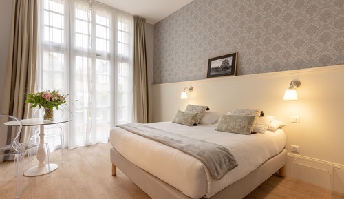 Deluxe Studio, Ensuite