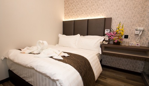 Deluxe Room, 1 Queen Bed, Non Smoking