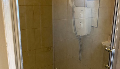 Comfort Double Room, Shared Bathroom (1)