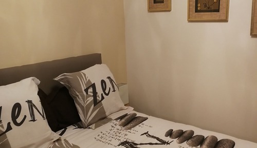 Double Room (Marron)