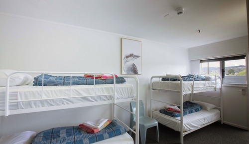 Motel Room 4 Share 2 Bunks