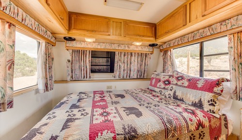 Mobile Home, Ensuite (Keystone Rambler RV)