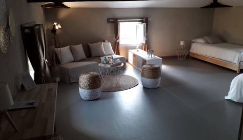 Family Room (Chambre Mélusine)