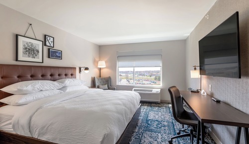 Traditional Room, 1 King Bed