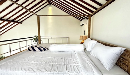 Studio Suite, Balcony