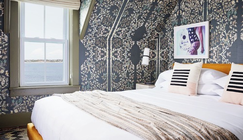 Oceanview Vintage King