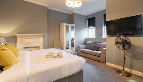 Deluxe Double or Twin Room