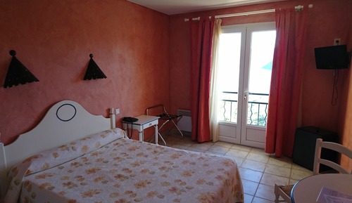 Comfort Room, Lake View