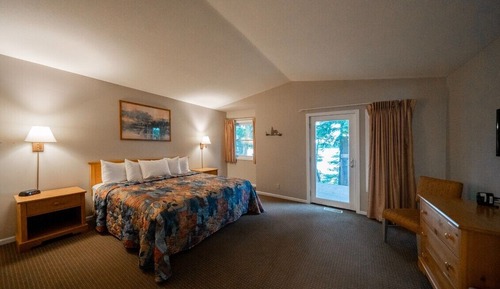 Deluxe Condo, Lake View, Lakeside