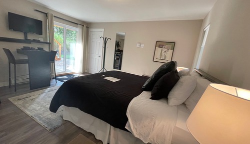 Queen Room