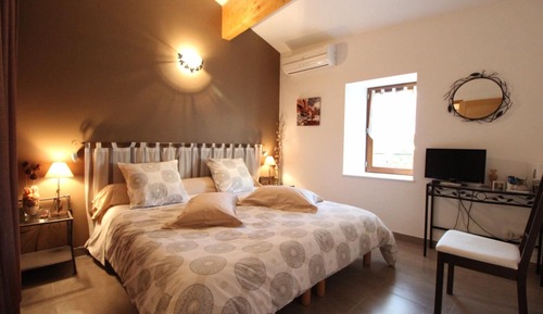 Superior Double or Twin Room (Combale)