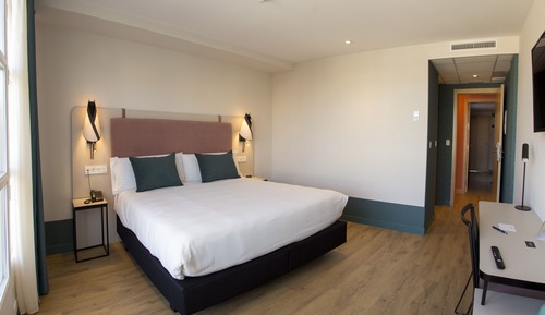 Deluxe Double Room, City View