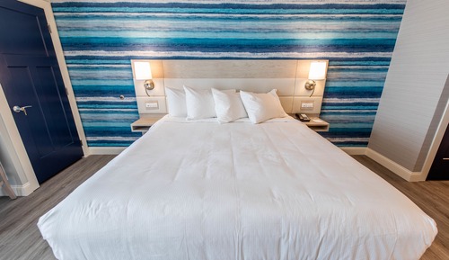 Balcony King Studio Suite