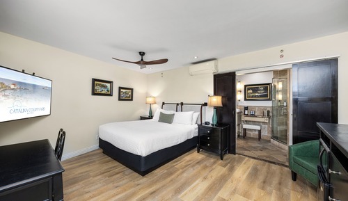 Room, 1 Queen Bed, Courtyard View