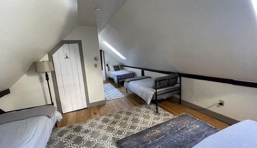 Standard Suite, Private Bathroom (Patience)