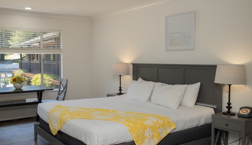 Superior Room, 1 King Bed