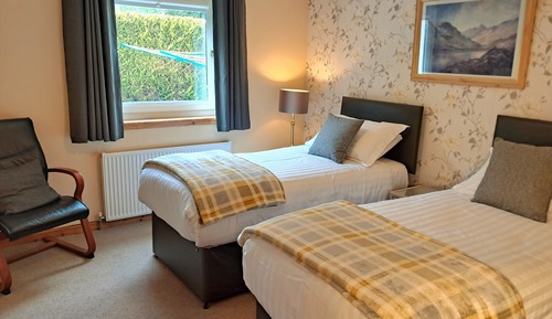 Cottage, Multiple Beds, Accessible, Garden View