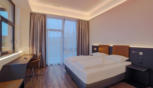 Standard Double or Twin Room, 1 King Bed, Non Smoking, Balcony