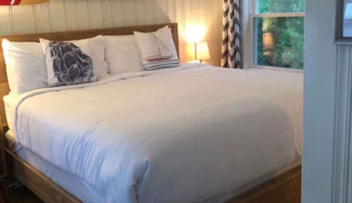 Cabin Room