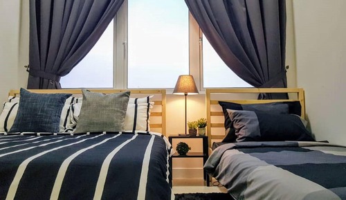 3-Bedroom Apartment with Balcony (11 Pax)