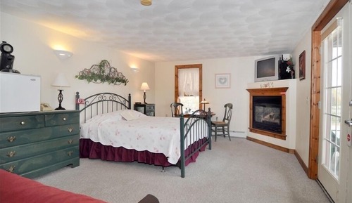 Standard Room, Multiple Beds, Accessible, River View