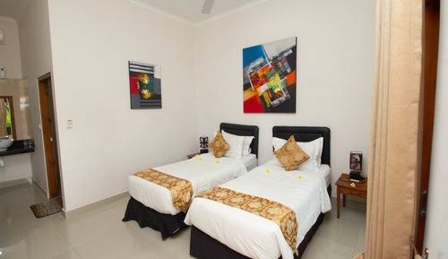 Deluxe Twin Bungalow Room with Garden View