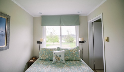 Deluxe Room, 1 Queen Bed, Non Smoking, Valley View (Yarrow)