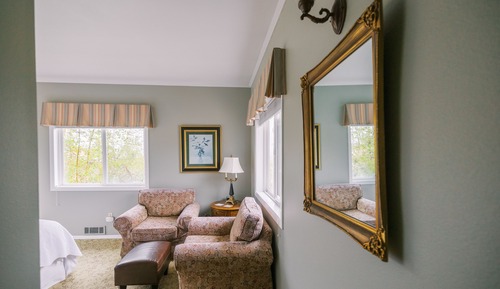 Deluxe Room, 1 King Bed, Non Smoking, Valley View (Rosemary)