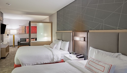 Suite, 2 Queen Beds, Hearing Accessible (Roll-in Shower)